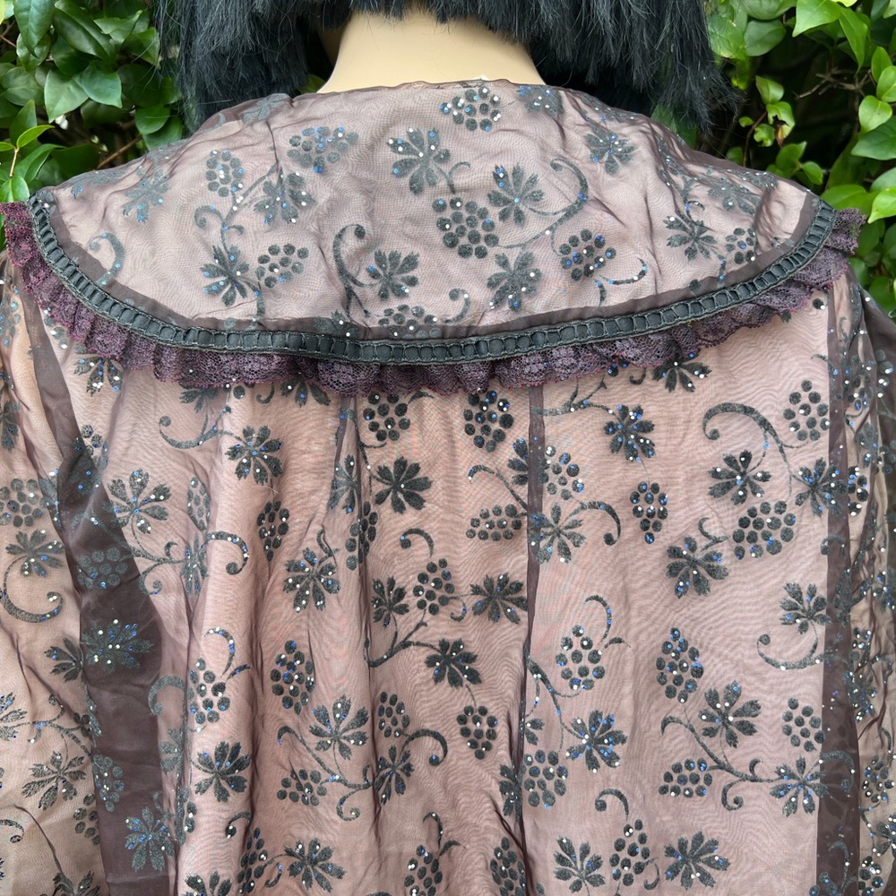 VINTAGE MARFRY BED ROBE - Picture 12 of 16